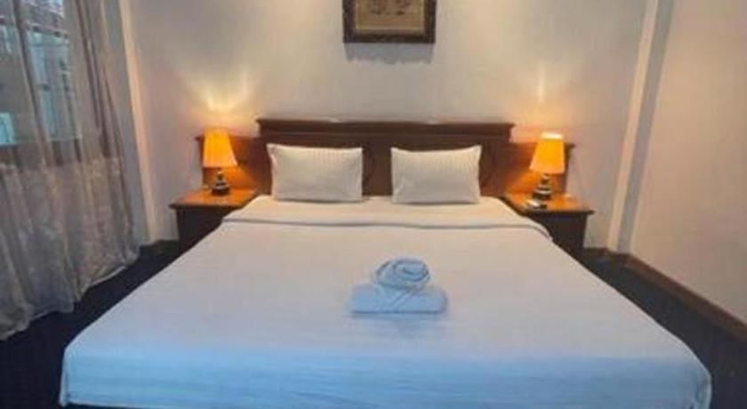 Sadinah Sahid Josodipuro Hotel Colomadu Extérieur photo